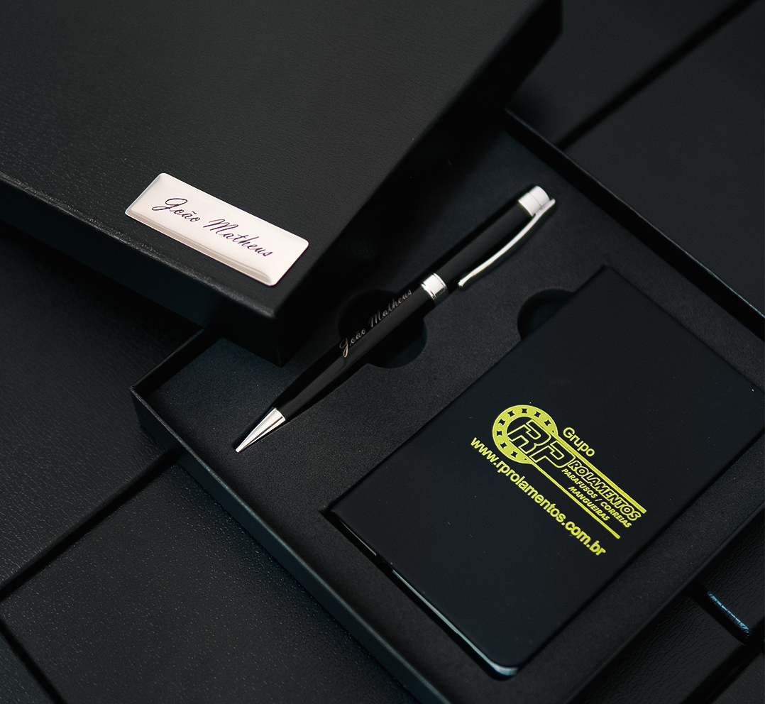 Kit corporativo personalizado com caderno, caneta e estojo